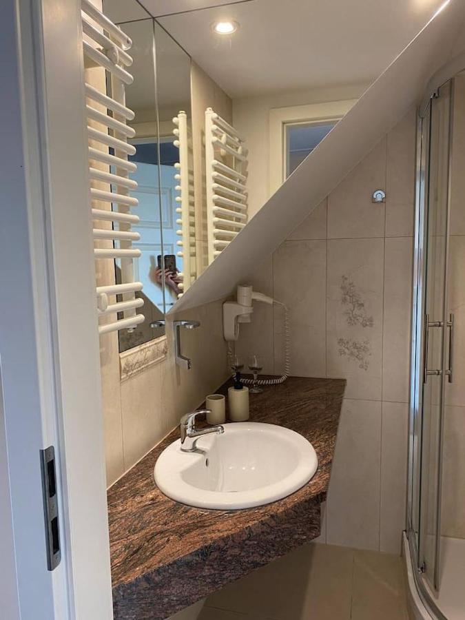 Apartamenty Dobra Noc Przy Wawelu 2 Bedrooms Krakow Dış mekan fotoğraf