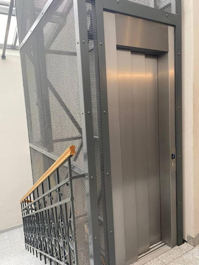 Apartamenty Dobra Noc Przy Wawelu 2 Bedrooms Krakow Dış mekan fotoğraf